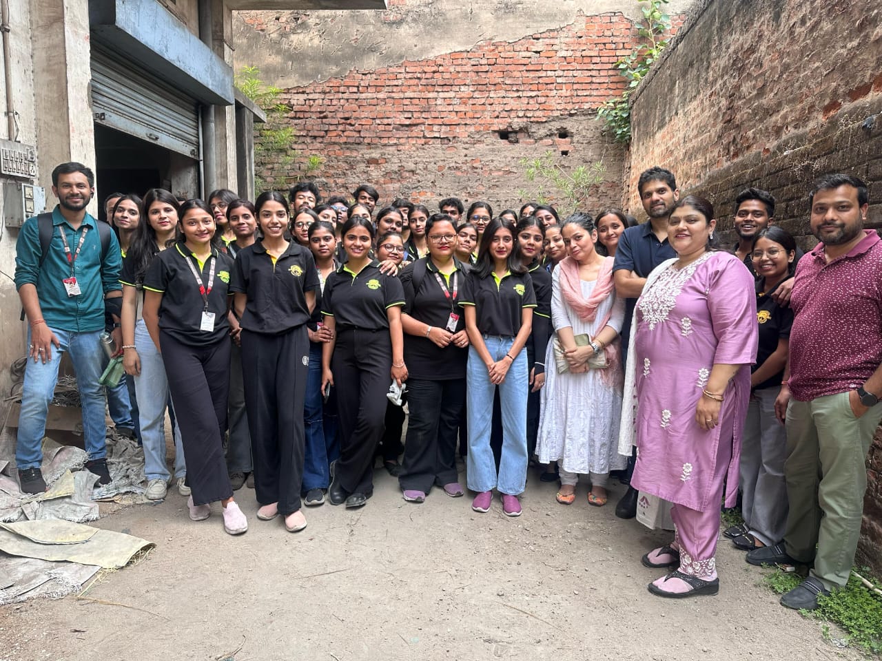 Educational visit to Udit Vani – Department of Journalism and Mass Communications